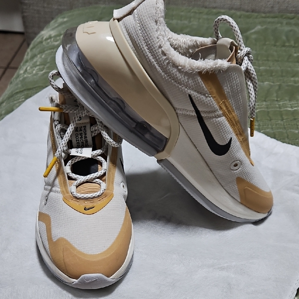 Nike Cream and Tan Air Sneakers